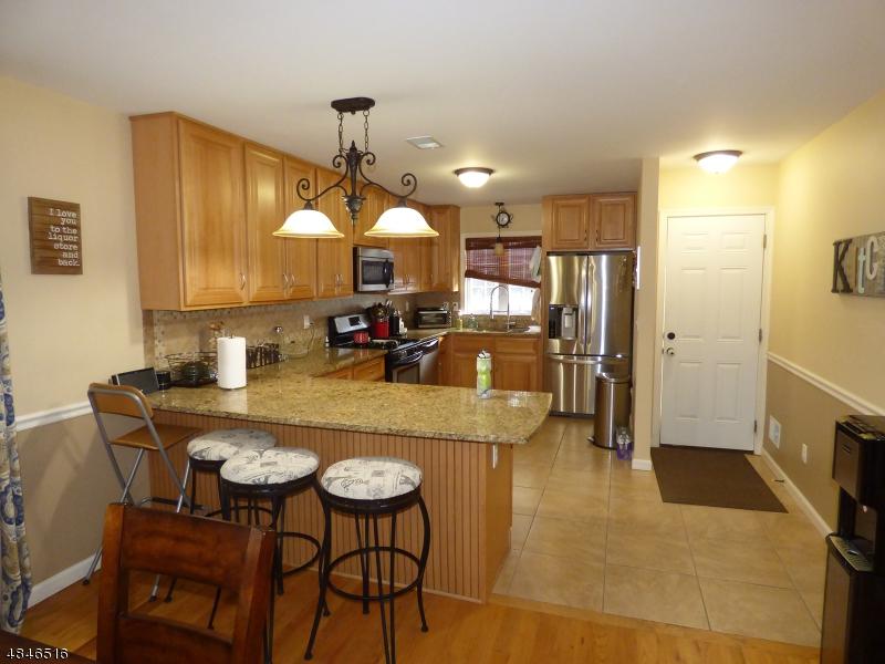 152 W Roselle Ave - Photo 1