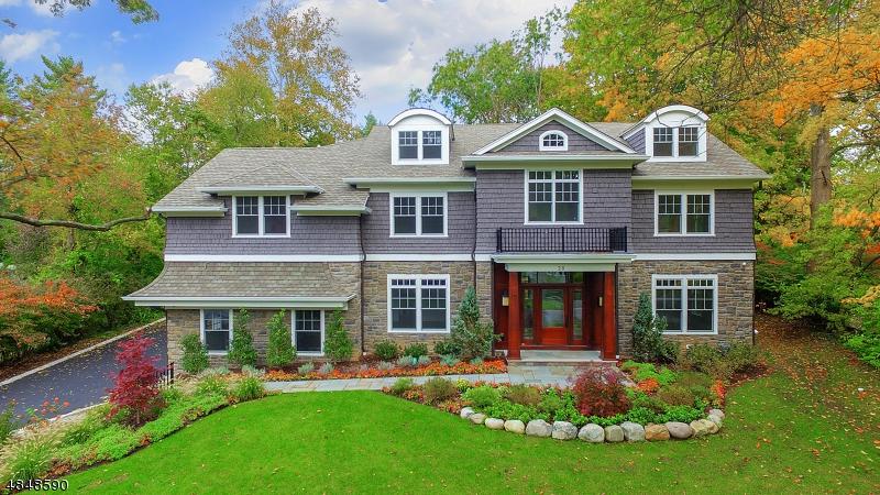 28 Rolling Hill Dr - Photo 1