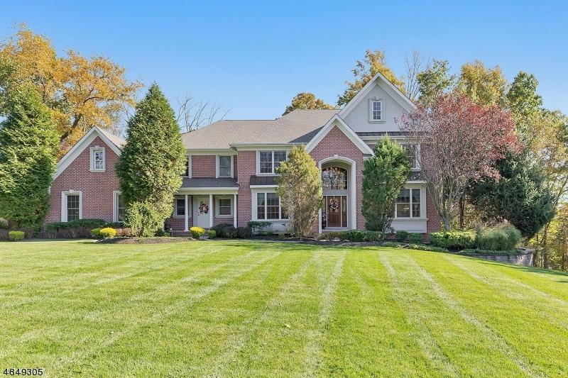 1 Meadow View Ct - Photo 1