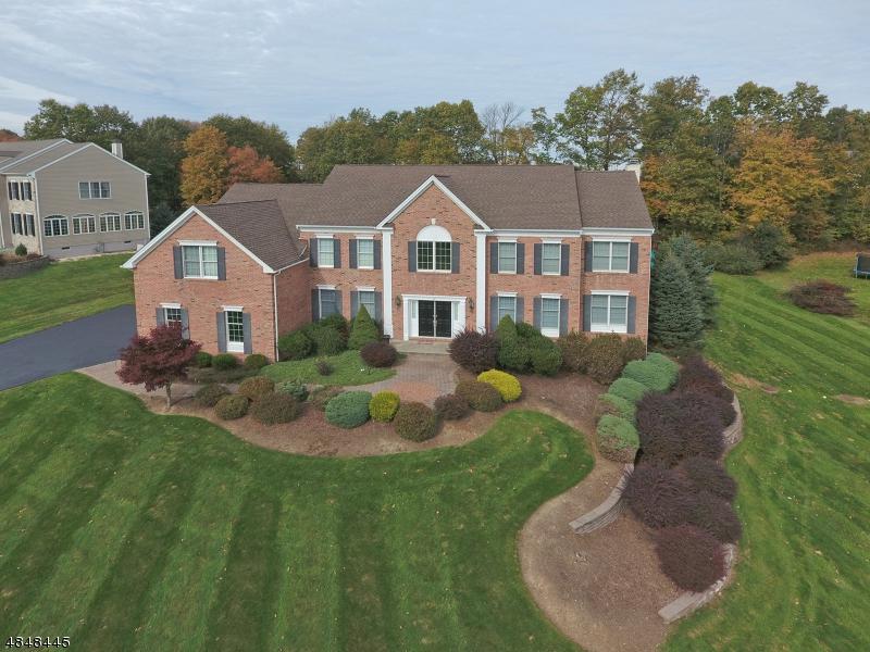 18 Sovereign Dr - Photo 1