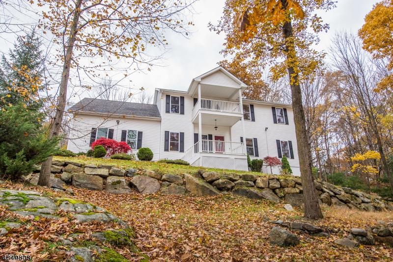 23 Lake Shore Dr - Photo 1