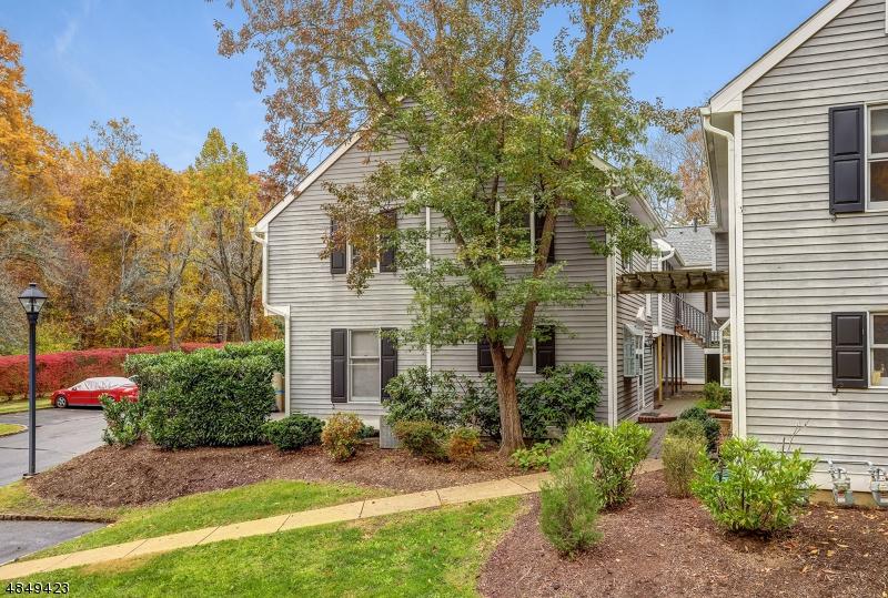 128 Countryside Drive - Photo 1