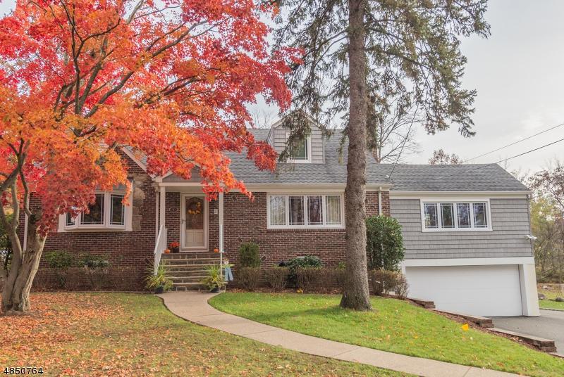 1 Wynnewood Road - Photo 1
