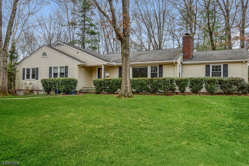 23 Slayton Dr - Photo 1