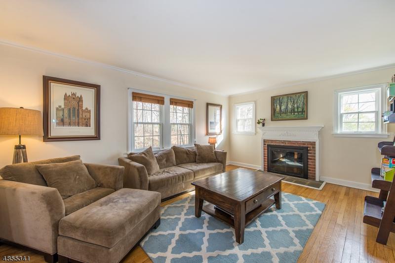 277 Hillside Ave - Photo 1