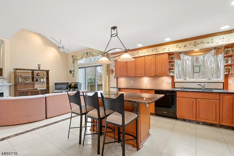 12 Raven Dr - Photo 1