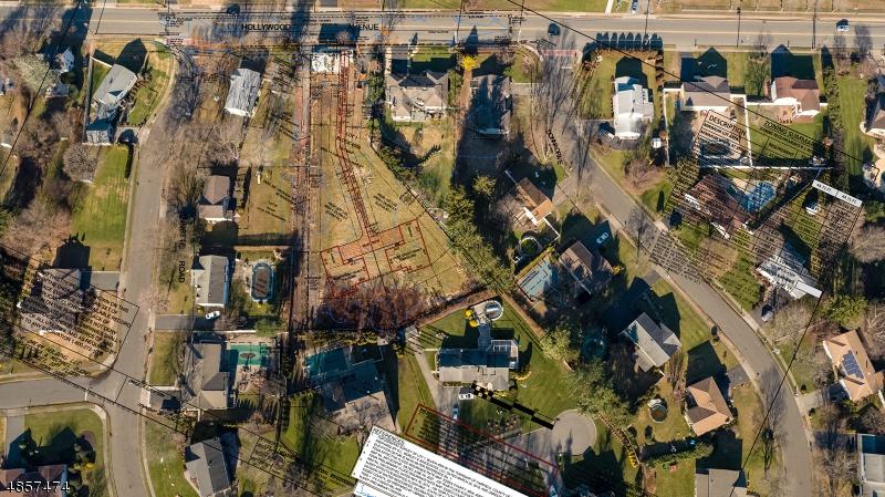 250 Hollywood Ave - Photo 1
