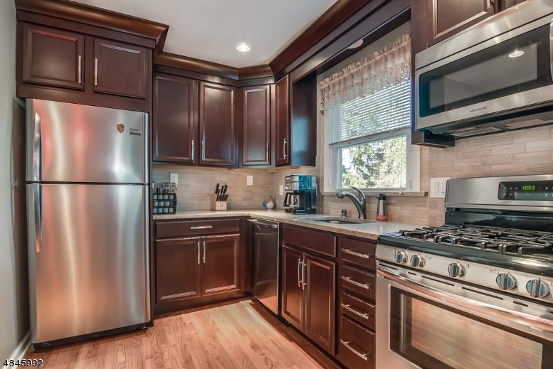 16 Hanover Ave - Photo 1