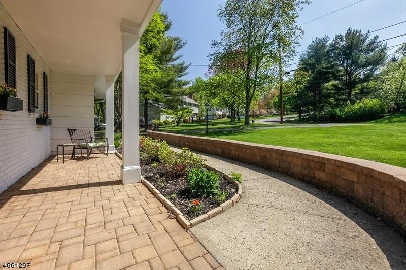 47 Penwood Dr - Photo 1