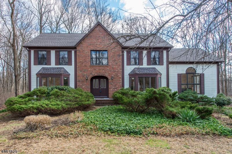 79 Melrose Dr - Photo 1