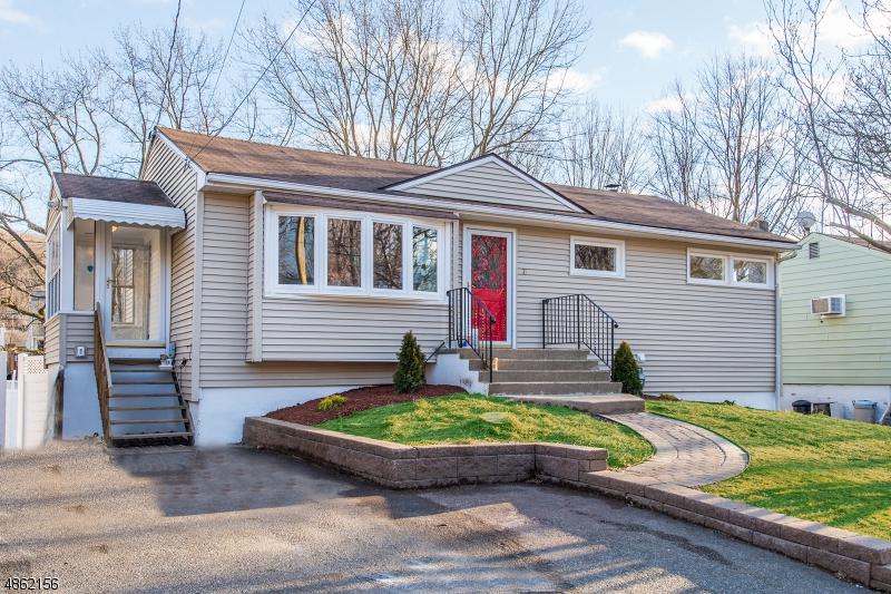 76 W Lincoln Ave - Photo 1