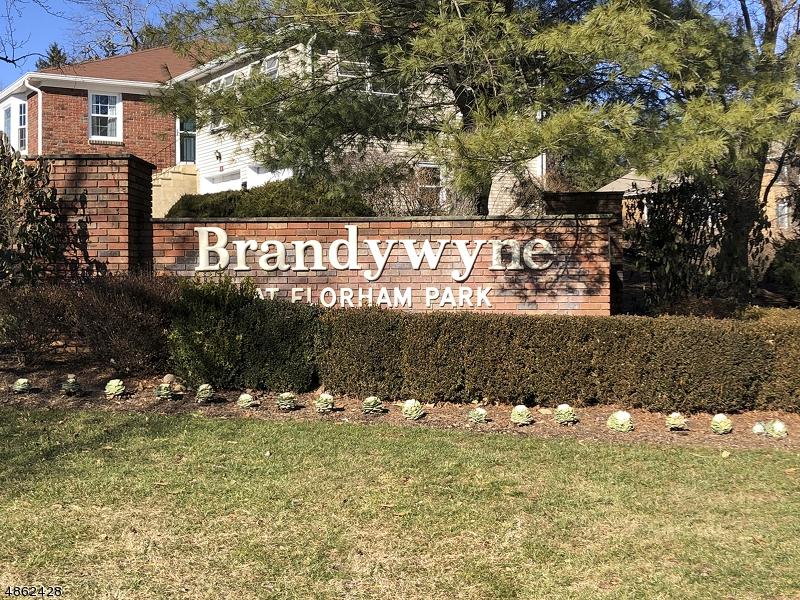 23 Brandywyne Dr - Photo 1