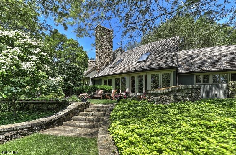 8 Burrell Rd - Photo 1