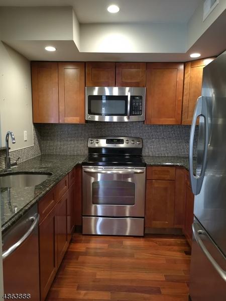 20 Ray Ct - Photo 1