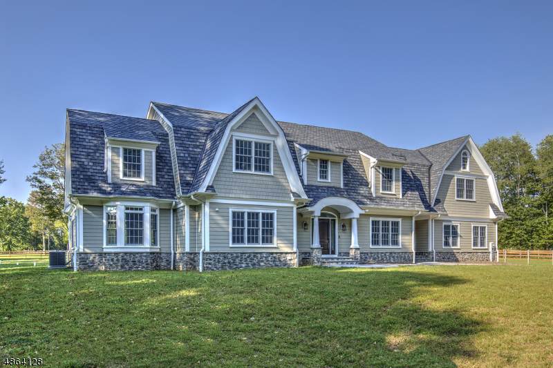 130 Thosmor Rd - Photo 1