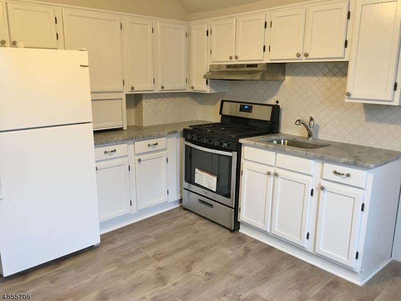85 North St - Photo 1