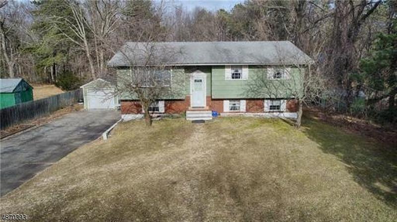 237 Green St - Photo 1