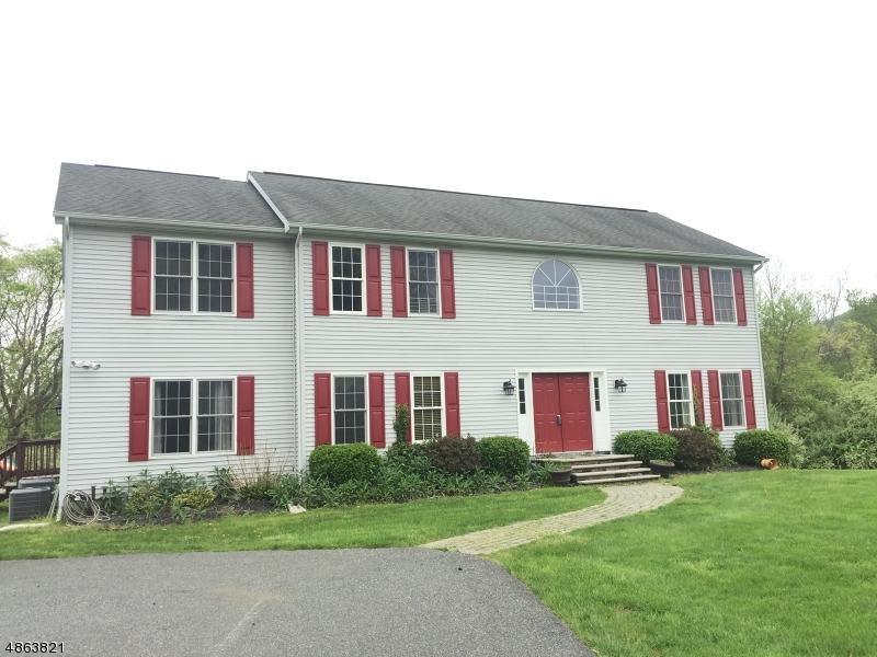 33 Tamarack Rd - Photo 1
