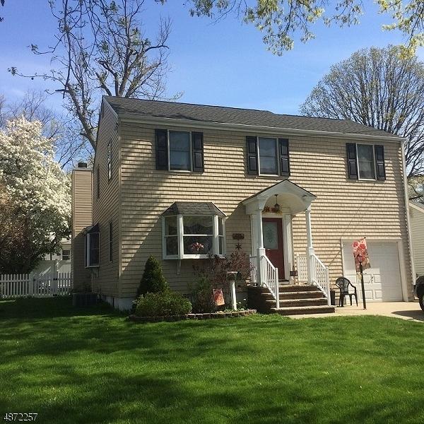 439 Orchard St - Photo 1