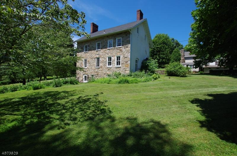 101 Petticoat Ln - Photo 1