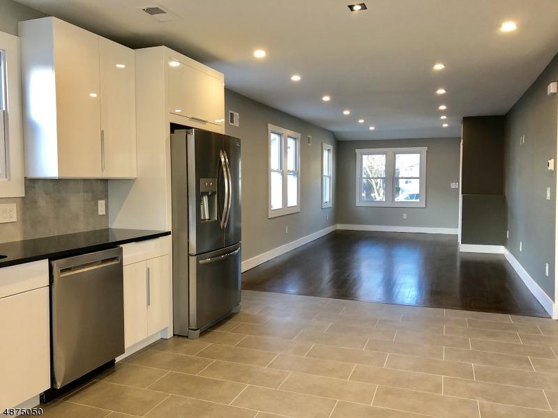 19 Greenwich St - Photo 1