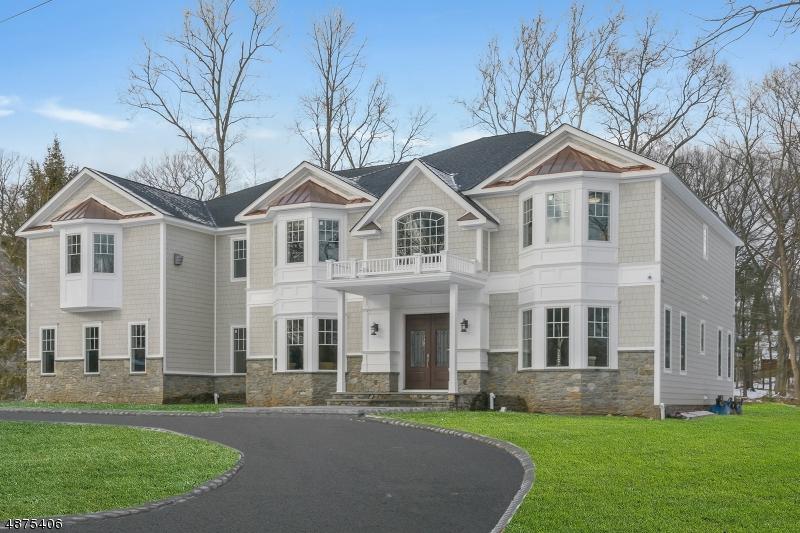 37 Elizabeth Ter - Photo 1