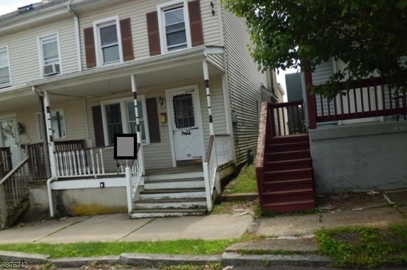 180 Lewis St - Photo 1