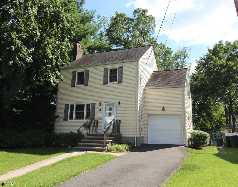 17 Franklin Ave - Photo 1