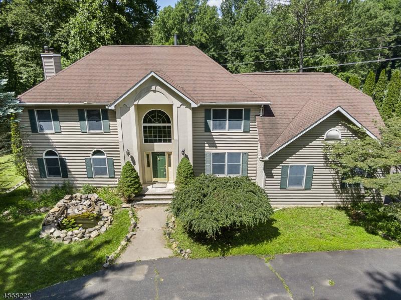 22 Woodfield Rd - Photo 1