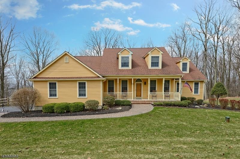 5 Howell Ln - Photo 1
