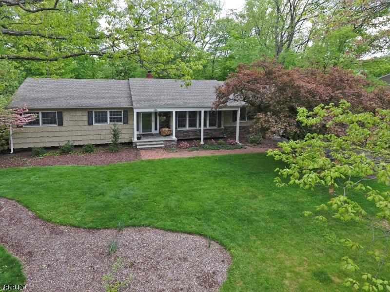 10 Holly Dr - Photo 1