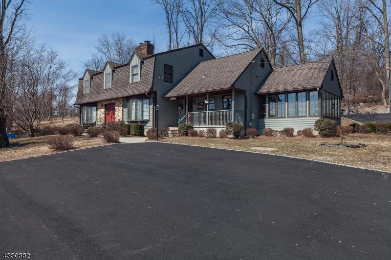 105 South Rd - Photo 1