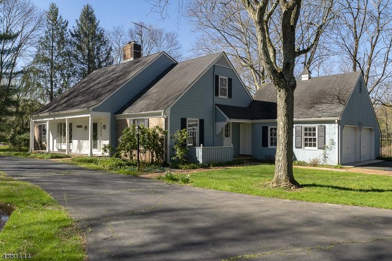 7 E Shore Dr - Photo 1