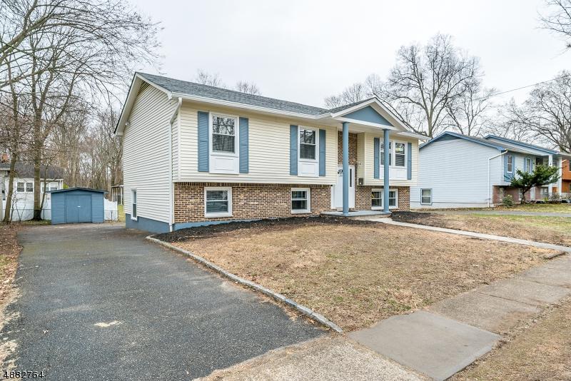 250 Washington Pl - Photo 1