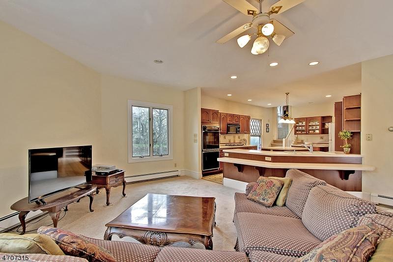 11 Oak Ln - Photo 1