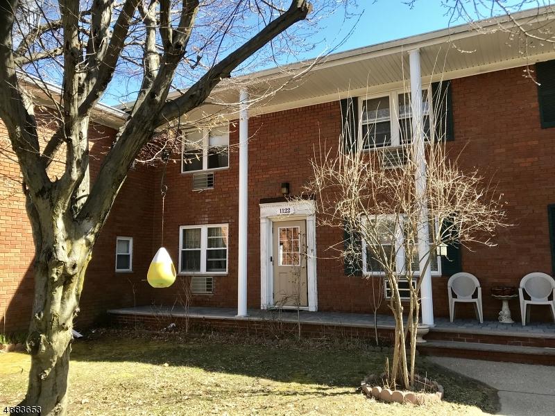 1122 Valley Rd - Photo 1