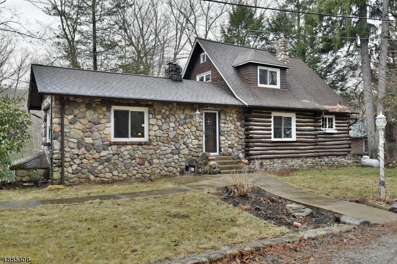 351 Stonetown Rd - Photo 1