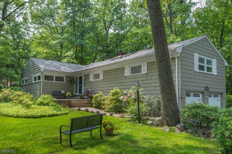 53 Crestview Rd - Photo 1