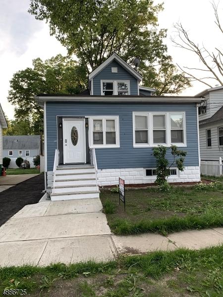 716 Drake Ave - Photo 1