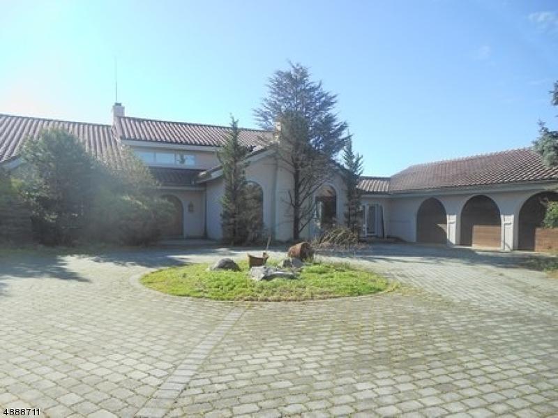 28 Knollwood Rd - Photo 1