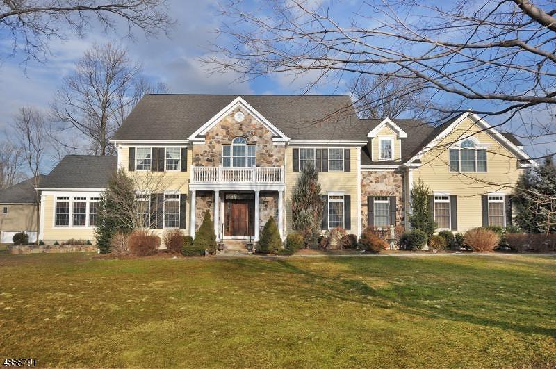 25 Spencer Dr - Photo 1