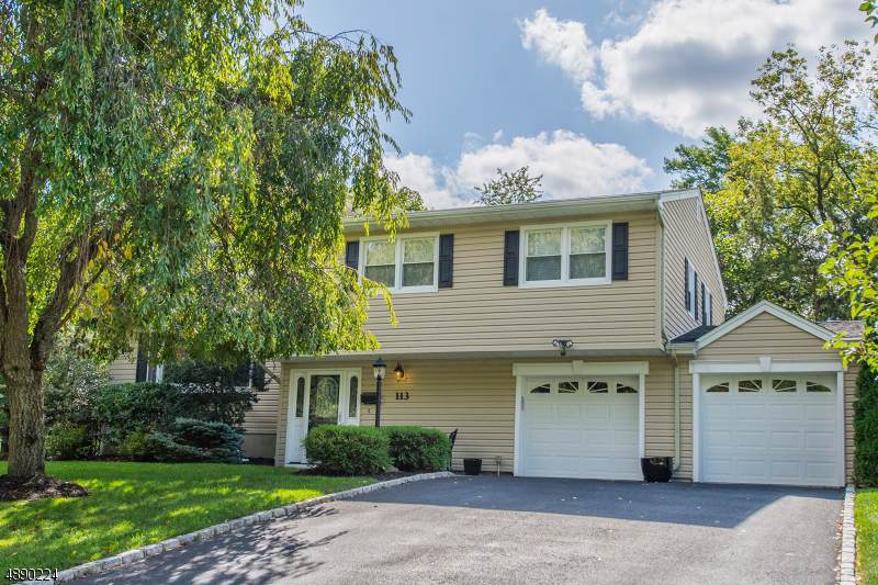 113 Evergreen - Photo 1