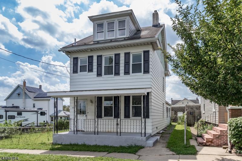 192 Filmore St - Photo 1