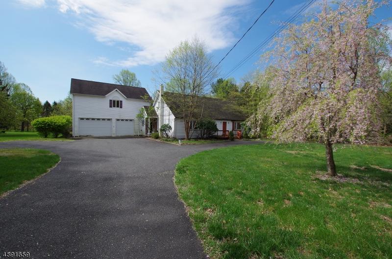 468 W Hill Rd - Photo 1