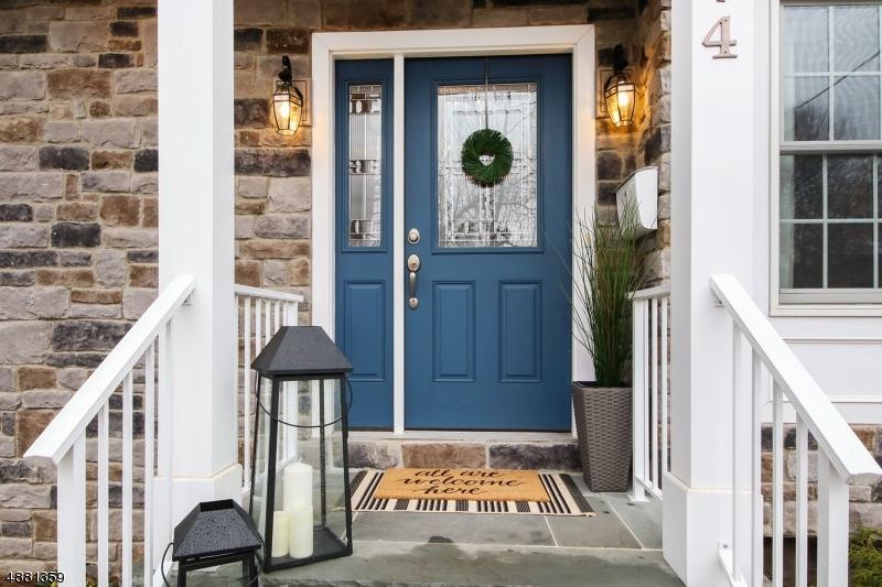 174 Midwood Rd - Photo 1