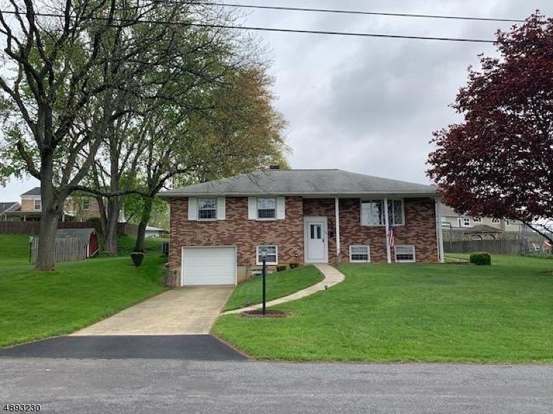 407 Liggett Blvd - Photo 1