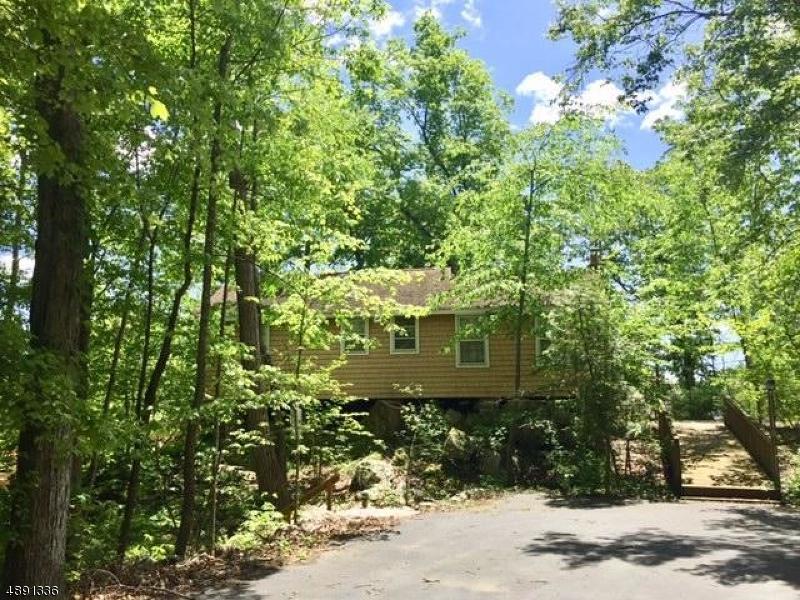 648 Lakeside Ave - Photo 1