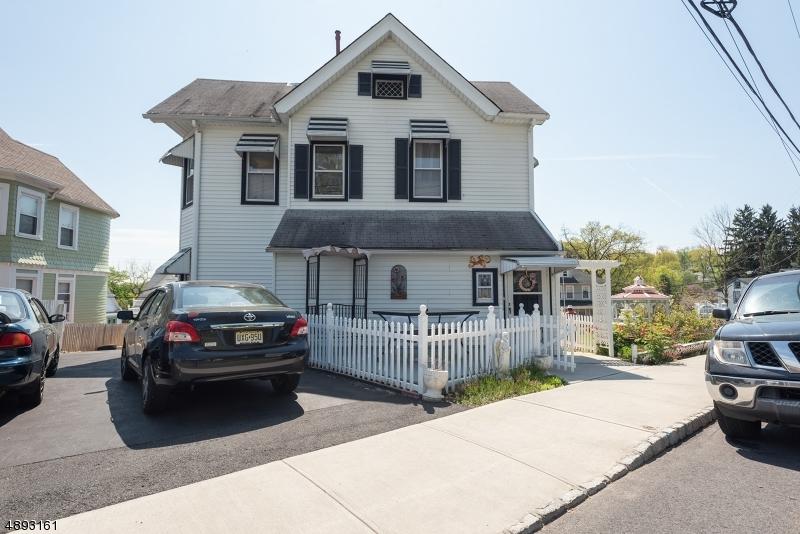 127 Prospect St - Photo 1