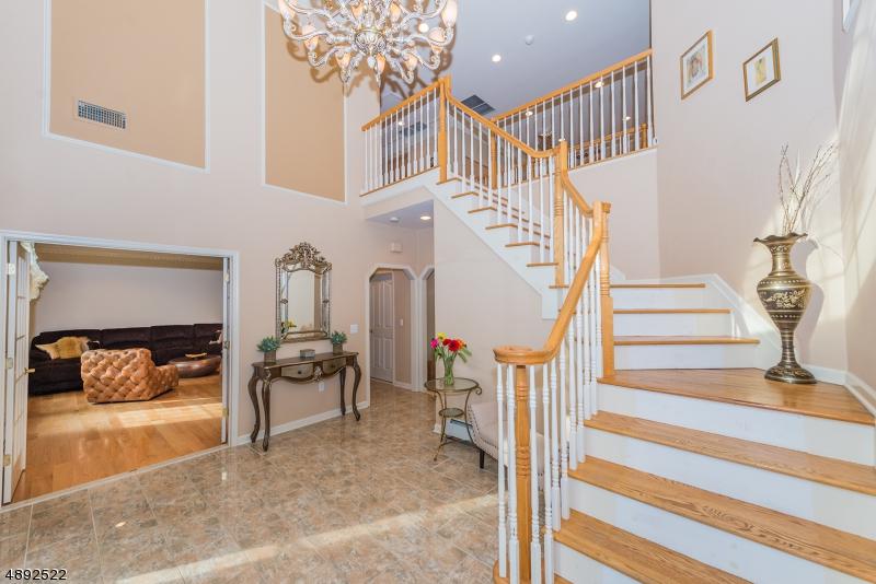 16 Crestfield Rd - Photo 1