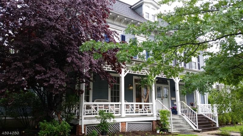 2 Perry St - Photo 1